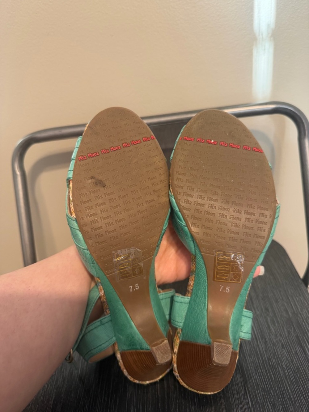 Miz Mooz Mint Green Leather Boho Heels 7.5 Woven Footbed Sandals - Picture 10 of 13